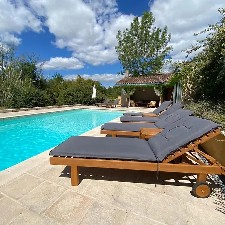 فيلة La Loge *